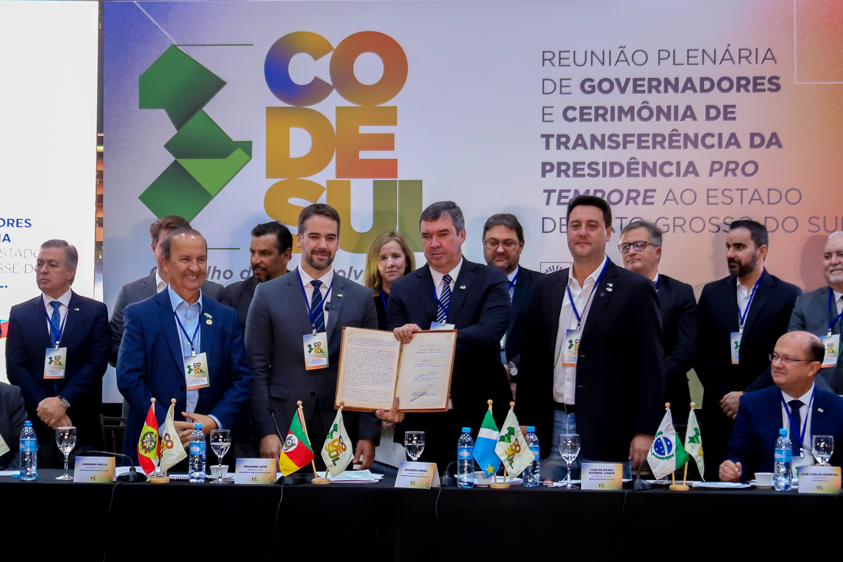 Cerimônia de Transferência da Presidência Pro Tempore ao Estados do MS, com posse de Governador Eduardo Riedel.