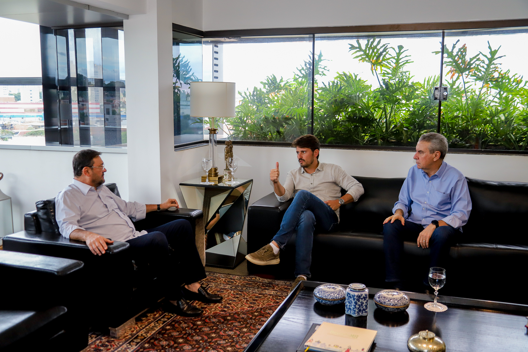 Presidente da Assomasul Thalles Tomazelli reuniu-se com o presidente da FIEMS, Sérgio Longen, e o deputado Paulo Corrêa.