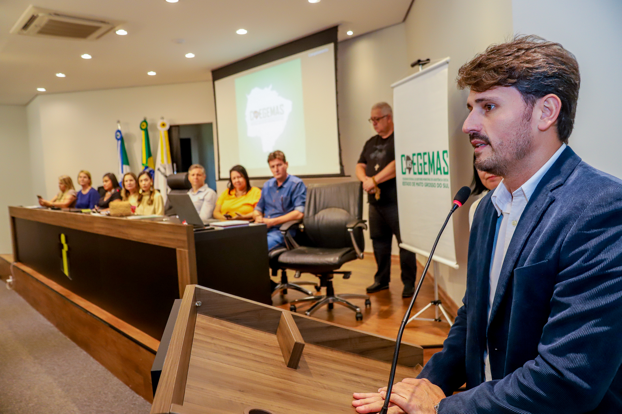 Presidente da Assomasul Thalles Tomazelli de Itaquiraí participa da Assembleia Geral Ordinária do COEGEMAS/MS e posse da Juliane Bonetti à presidência.