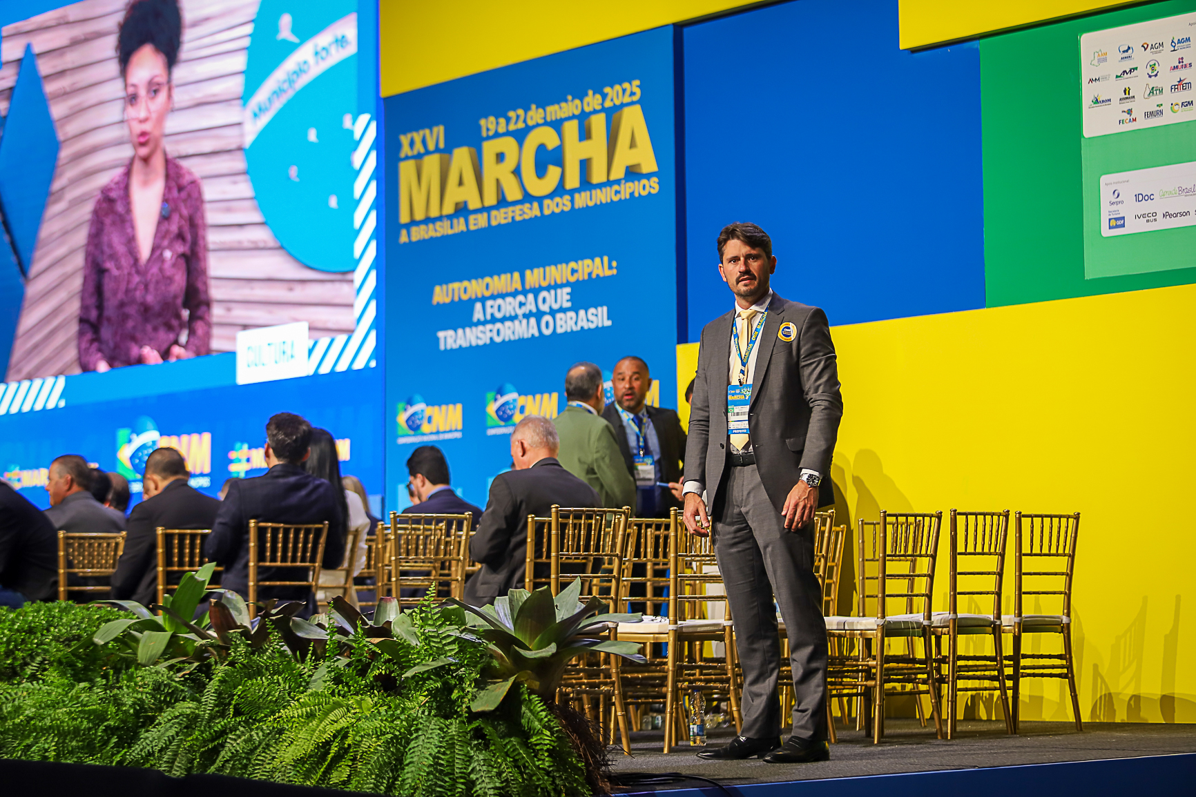 Presidente da Assomasul Thalles Tomazelli de Itaquiraí e prefeitos(as) participam da XXVI Marcha a Brasília em Defesa dos Municípios.