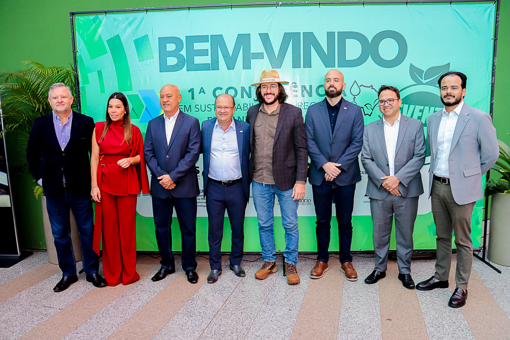 Prefeito Germino Roz de Batayporã representa o Presidente da Assomasul Thalles Tomazelli na abertura da 1ª Conferência em Sustentabilidade e Regulação em Saneamento de MS da AGEMS.